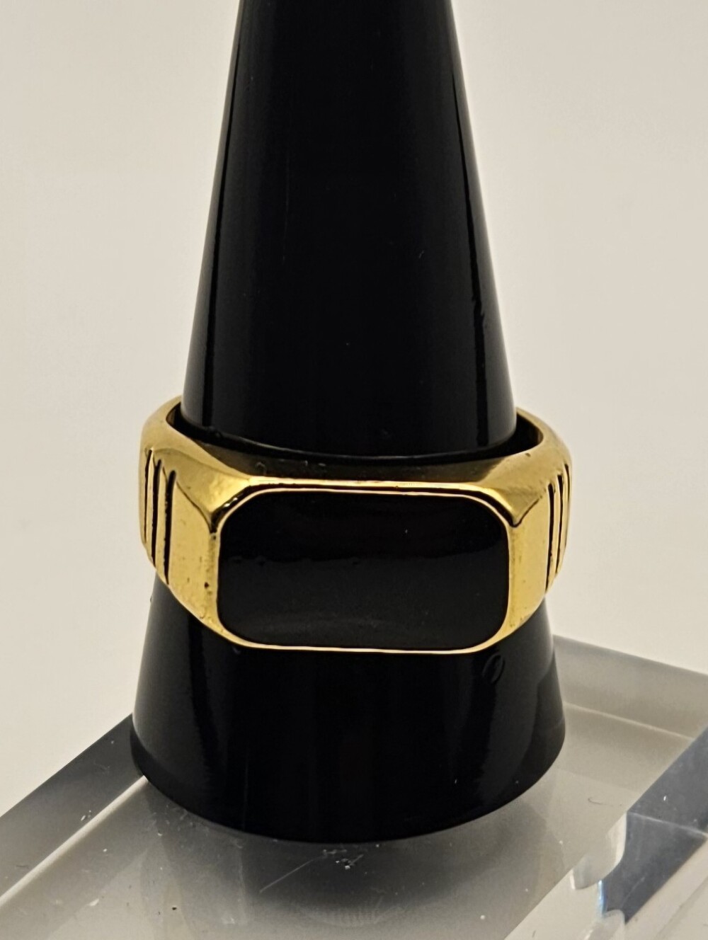 Gold Tone Men's Signet Ring Black Stone Enamel Inlay Size 10 Stainless Steel